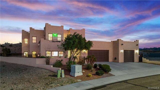 2932 Lakeview Drive, Bullhead City, AZ 86429