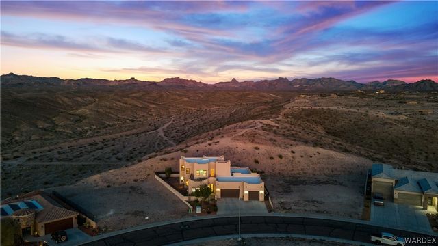 2932 Lakeview Drive, Bullhead City, AZ 86429