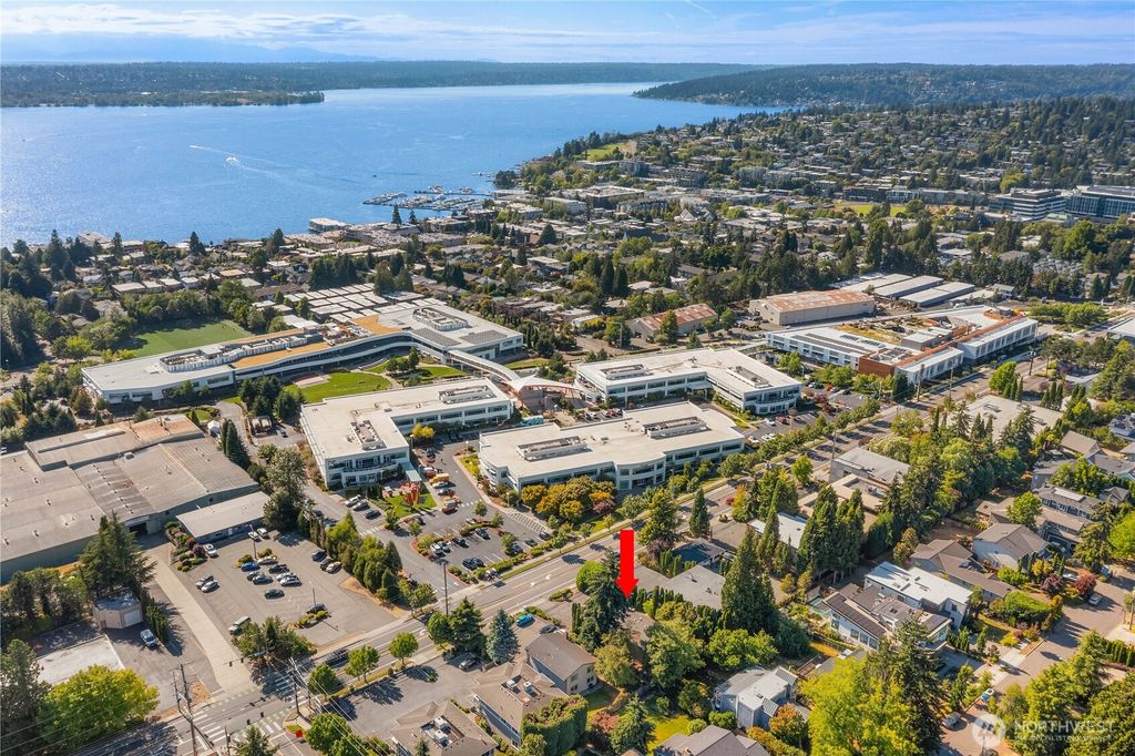816 6th Street S, Kirkland, WA 98004