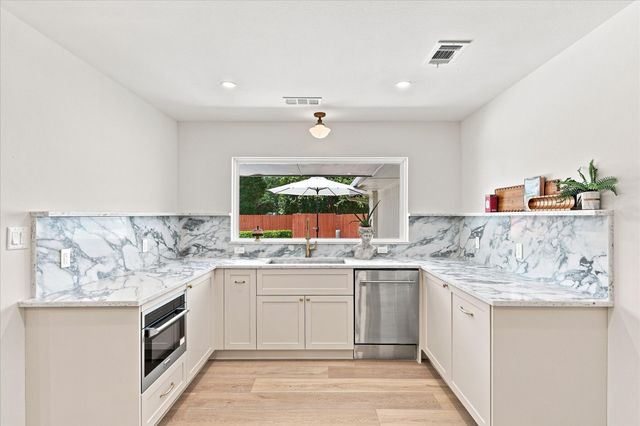 15905 Longvista Drive, Dallas, TX 75248