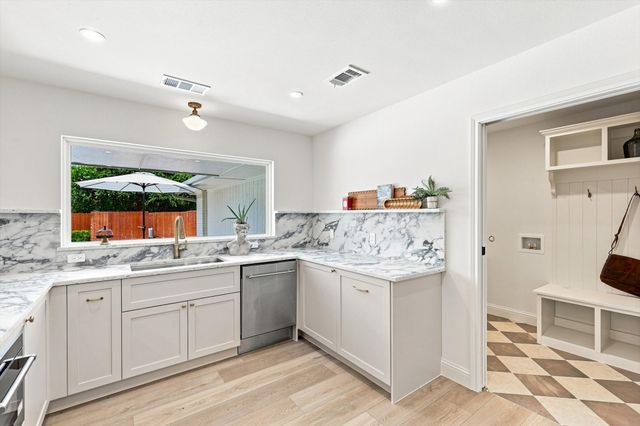 15905 Longvista Drive, Dallas, TX 75248