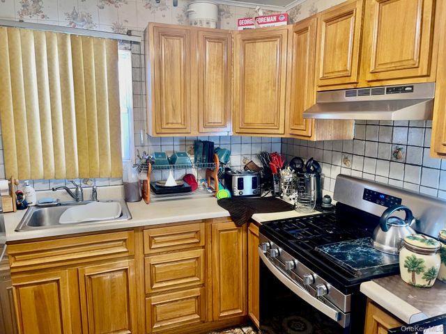 212-24 112 Road, Queens Village, NY 11429