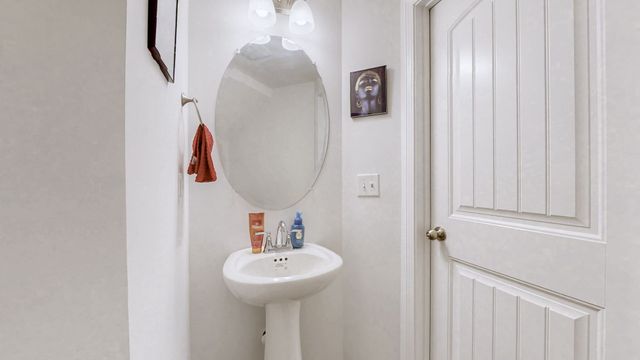 104 Curbow Ct, Shelbyville, TN 37160