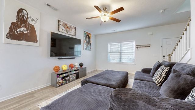 104 Curbow Ct, Shelbyville, TN 37160