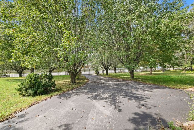 2516 Old Smith Springs Rd, Nashville, TN 37217
