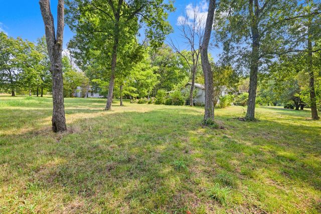 2516 Old Smith Springs Rd, Nashville, TN 37217