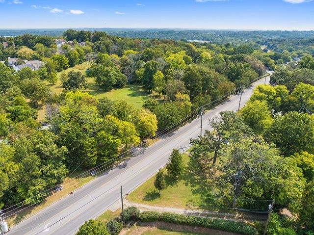 2516 Old Smith Springs Rd, Nashville, TN 37217