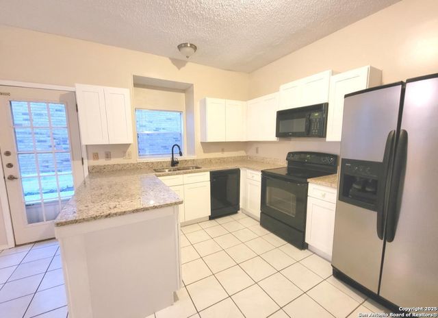 5955 Heatherview, San Antonio, TX 78249