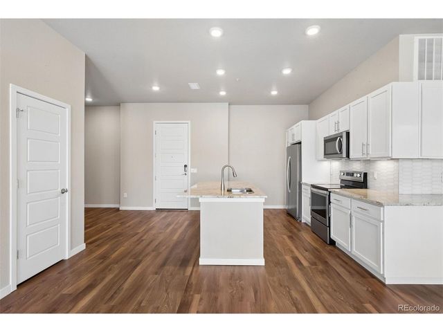 480 E Fremont Pl 1-402, Centennial, CO 80122