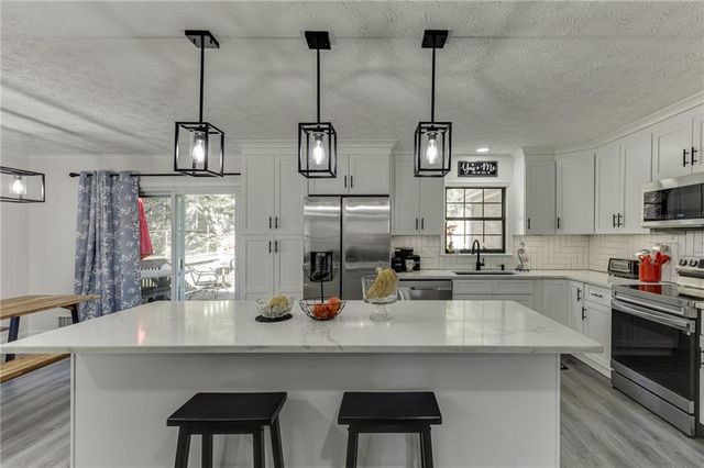 5222 Raintree Trail, Oakwood, GA 30566