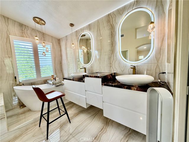 26742 Barkstone Lane, Laguna Hills, CA 92653