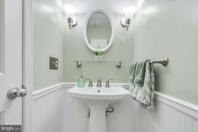 20901 LOCHAVEN CT, Gaithersburg, MD 20882