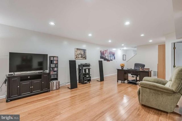 20901 LOCHAVEN CT, Gaithersburg, MD 20882