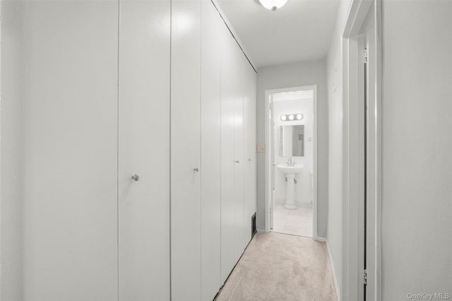 505 Central Avenue 201, White Plains, NY 10606