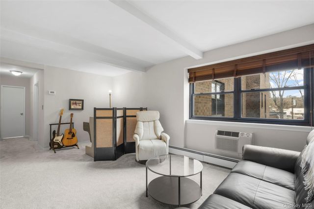505 Central Avenue 201, White Plains, NY 10606