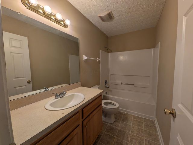 3417 Quinlan Boulevard, Canal Winchester, OH 43110