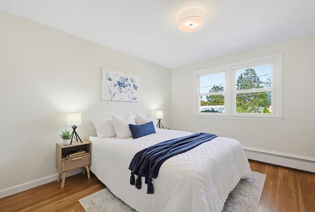 24 Cro Shee Ln, Leominster, MA 01453