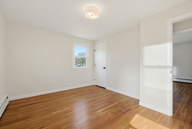 24 Cro Shee Ln, Leominster, MA 01453