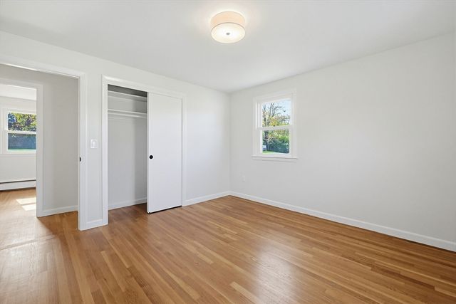 24 Cro Shee Ln, Leominster, MA 01453