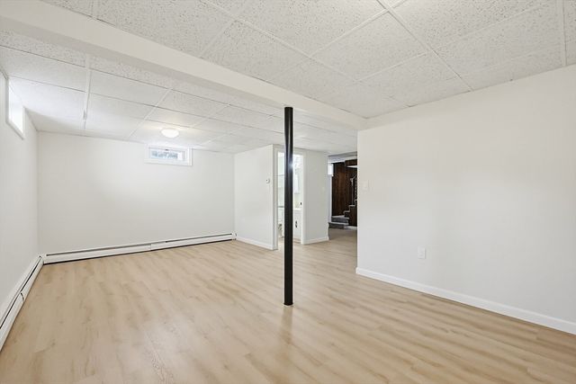 24 Cro Shee Ln, Leominster, MA 01453