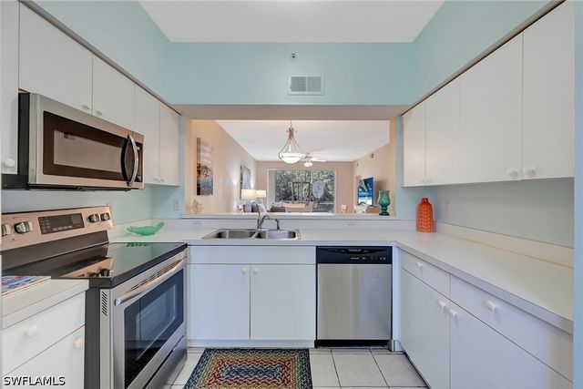 3245 Cypress Glen WAY 504, Naples, FL 34109