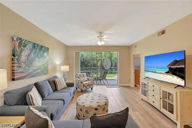 3245 Cypress Glen WAY 504, Naples, FL 34109