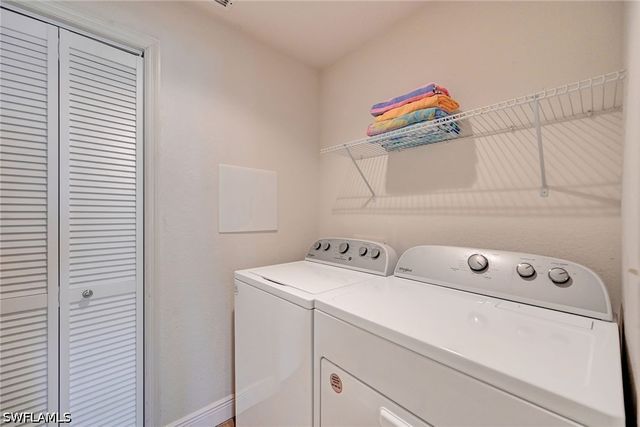 3245 Cypress Glen WAY 504, Naples, FL 34109