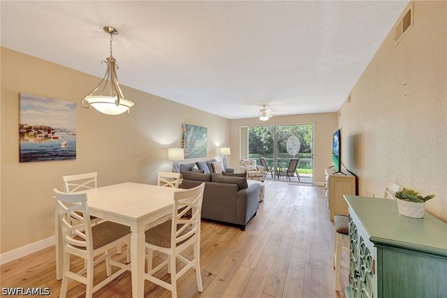 3245 Cypress Glen WAY 504, Naples, FL 34109