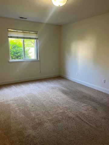 2592 Eagles Circle Unit: 4, Ypsilanti, MI 48197