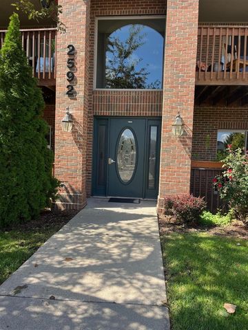 2592 Eagles Circle Unit: 4, Ypsilanti, MI 48197