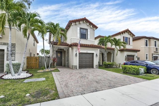 3785 NE 2nd St, Homestead, FL 33033