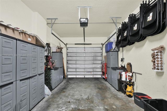 3785 NE 2nd St, Homestead, FL 33033