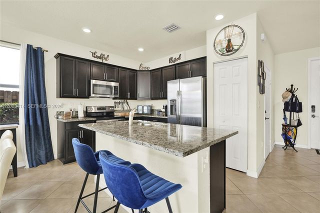3785 NE 2nd St, Homestead, FL 33033