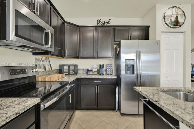 3785 NE 2nd St, Homestead, FL 33033