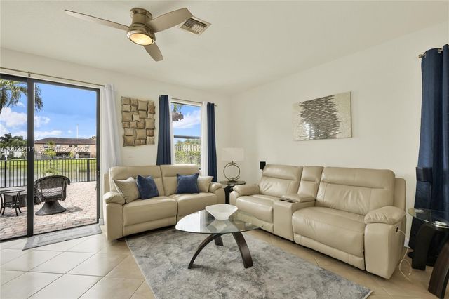 3785 NE 2nd St, Homestead, FL 33033
