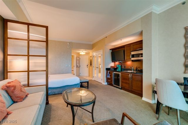 145 East HARMON Avenue 3117, Las Vegas, NV 89109