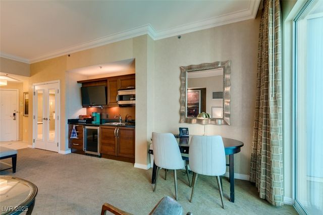 145 East HARMON Avenue 3117, Las Vegas, NV 89109