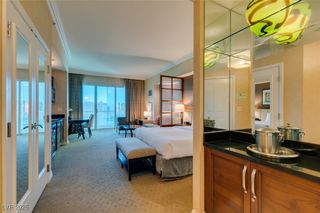 145 East HARMON Avenue 3117, Las Vegas, NV 89109