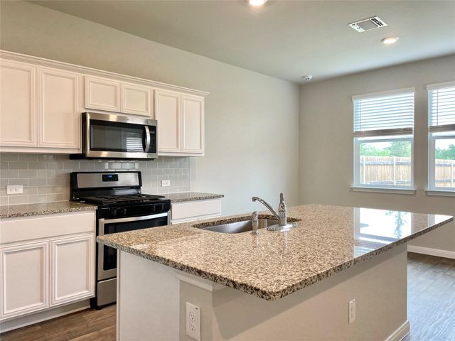 14101 Macquarie DR, Pflugerville, TX 78660