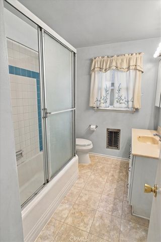 20412 Lorne, Winnetka, CA 91306