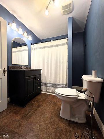 30 W 39th Street, Anderson, IN 46013