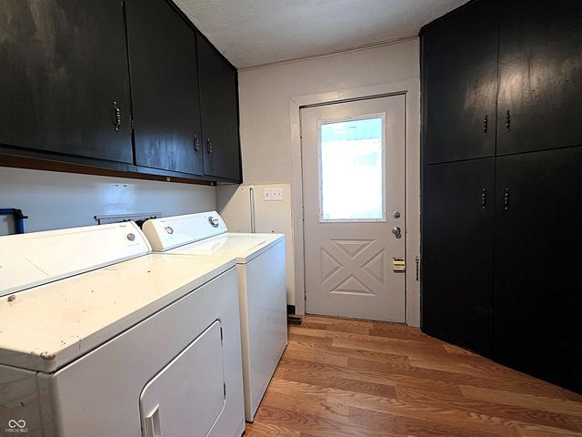 30 W 39th Street, Anderson, IN 46013