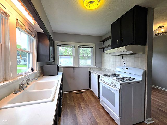 30 W 39th Street, Anderson, IN 46013