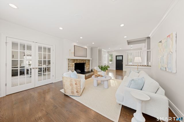 16 Gault Park Drive, Westport, CT 06880