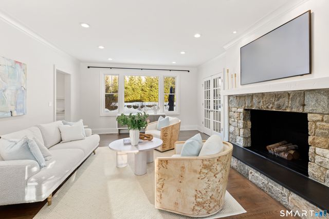 16 Gault Park Drive, Westport, CT 06880