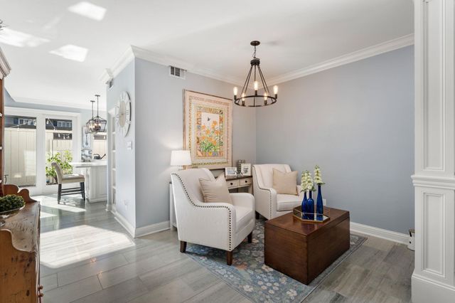 5913 Sugar Hill Drive 225, Houston, TX 77057