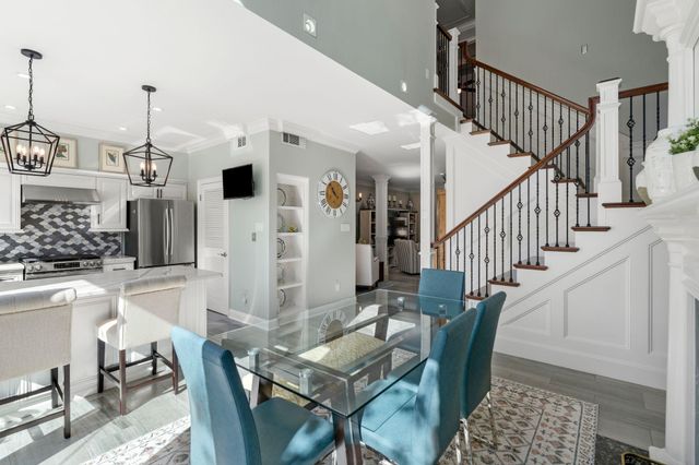 5913 Sugar Hill Drive 225, Houston, TX 77057