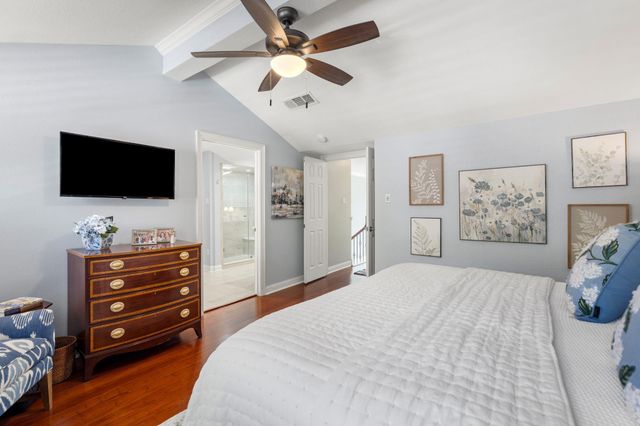 5913 Sugar Hill Drive 225, Houston, TX 77057