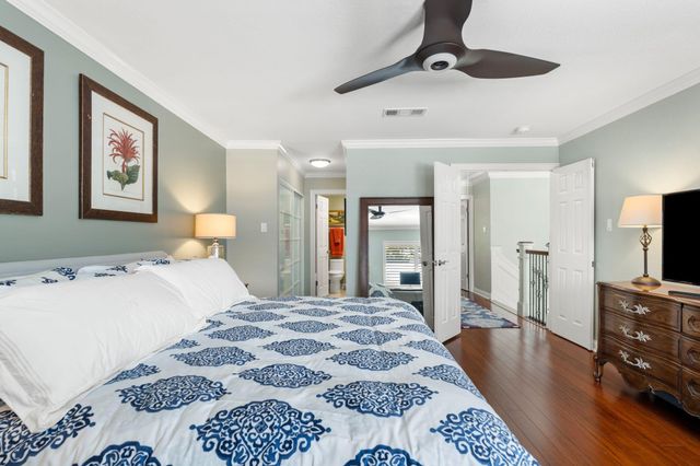 5913 Sugar Hill Drive 225, Houston, TX 77057