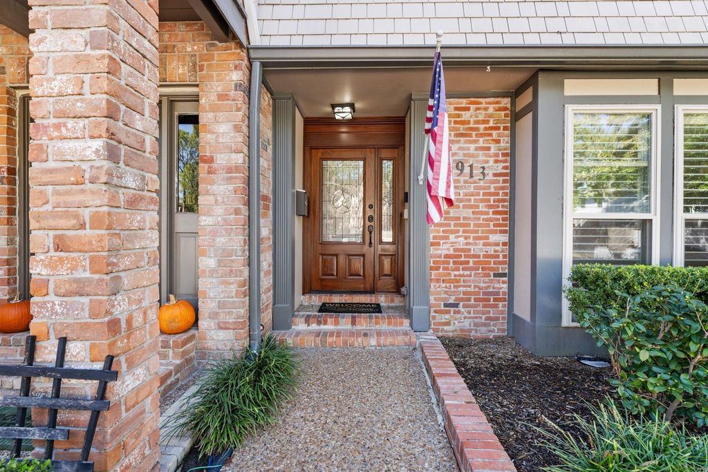 5913 Sugar Hill Drive 225, Houston, TX 77057